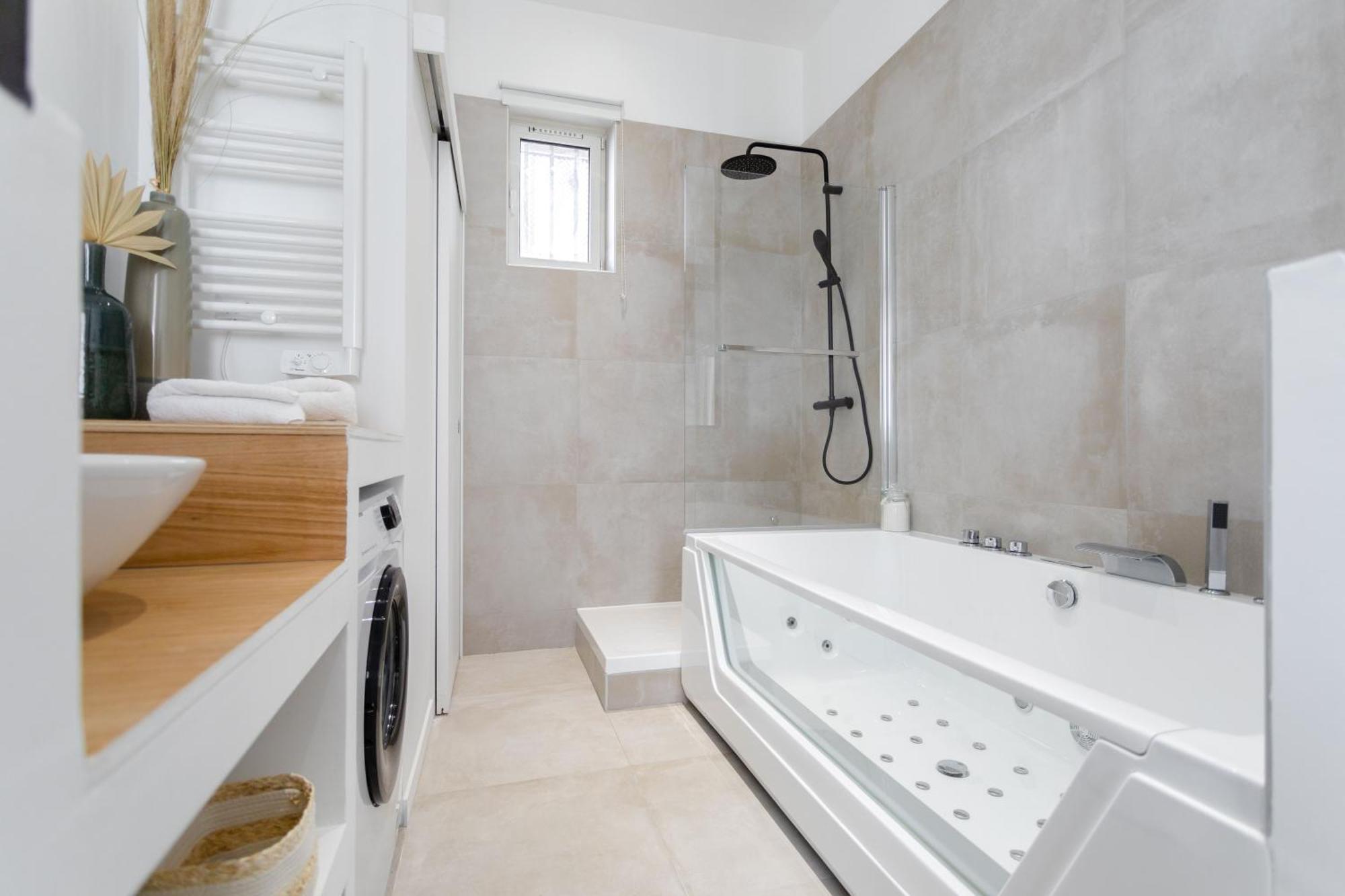 Suite Avec Baignoire Balneo A 4Min A Pied Du Vieux-Port Marseille Exterior photo